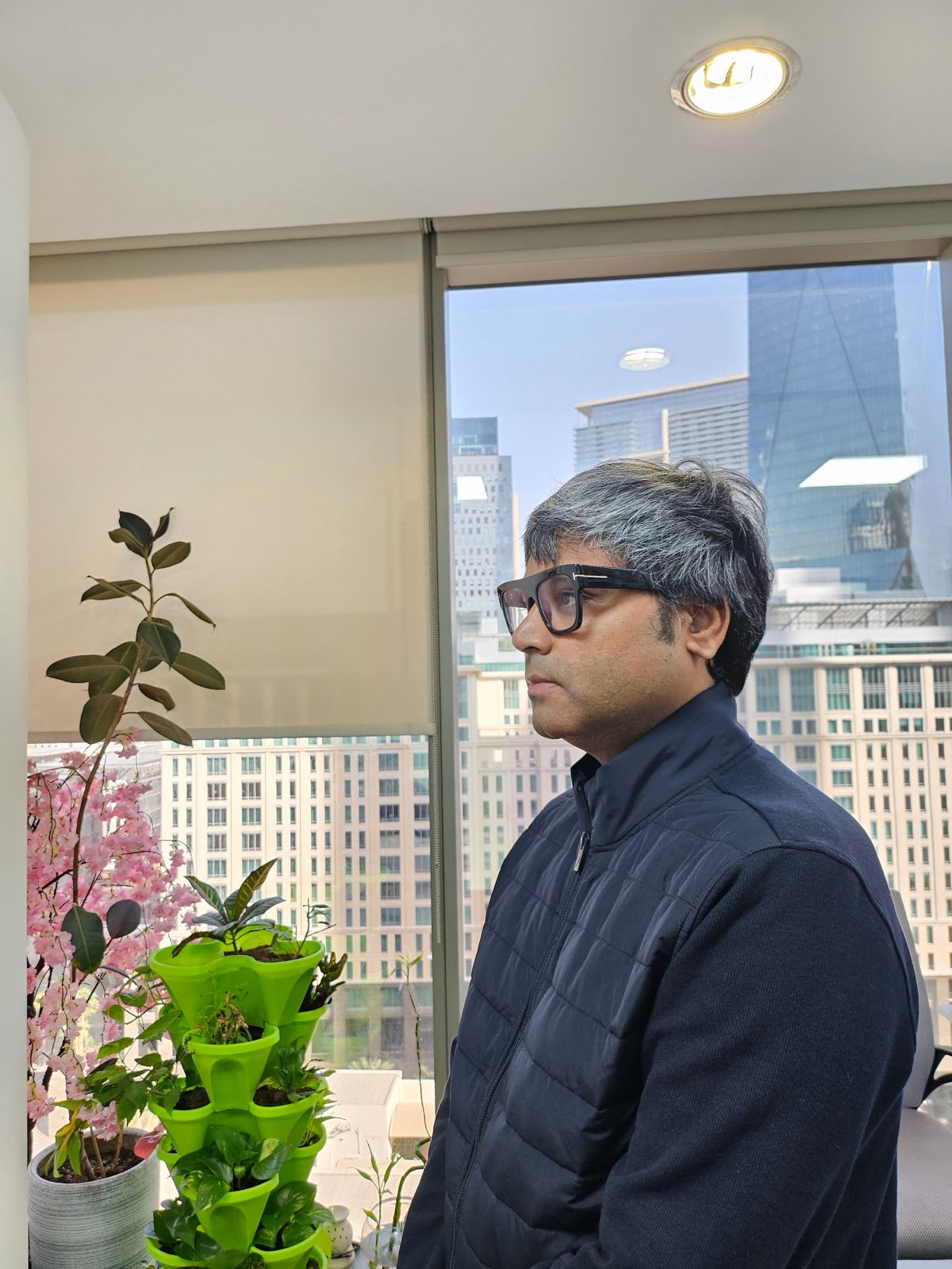 Royal Saini: Global Entrepreneur, Real Estate Expert, and Mentor for Young Startups